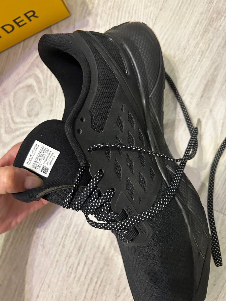 Кроссовки Reebok Nanoflex TR, размер 40.5