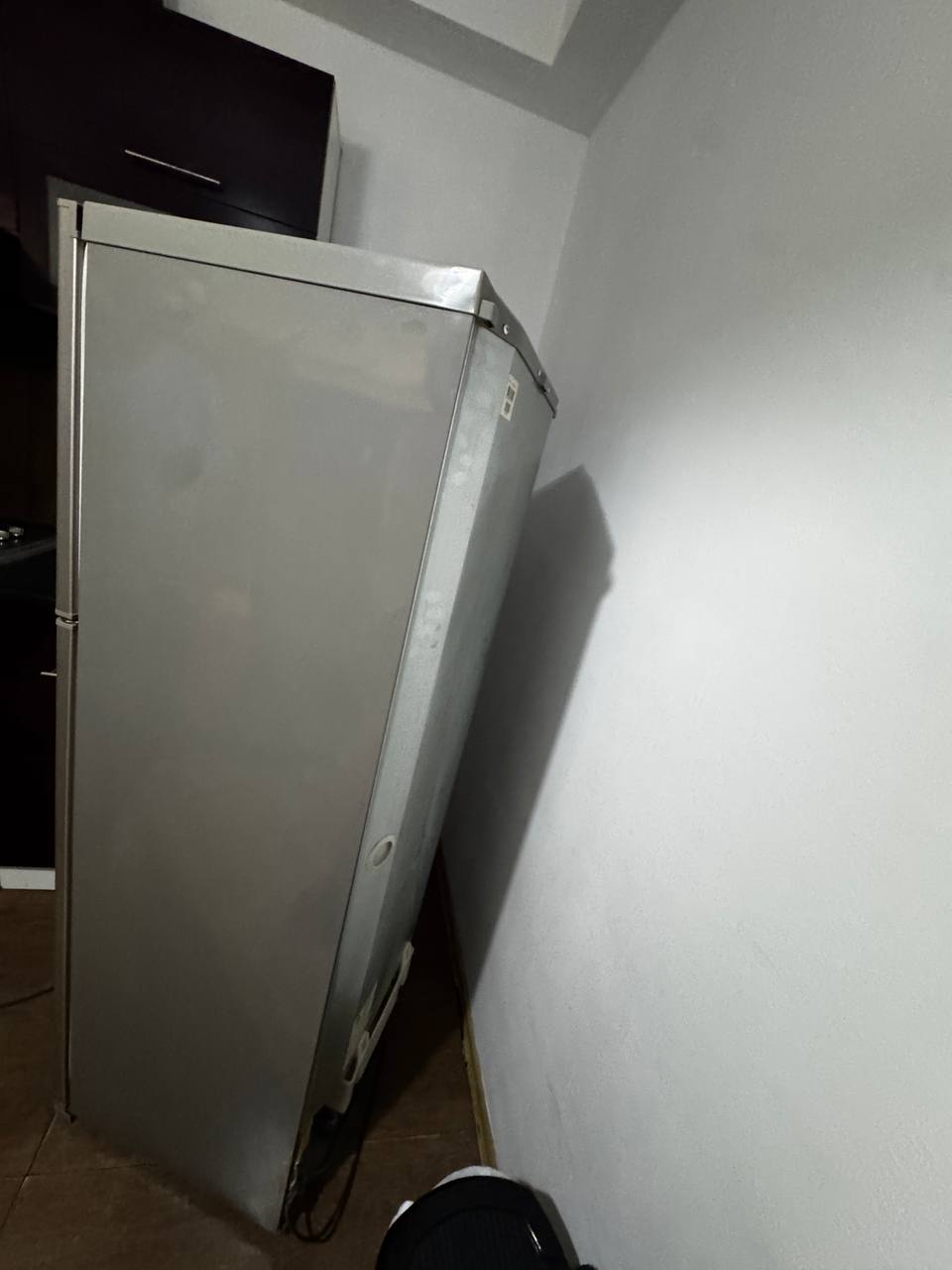 Холодильник Toshiba GR-R32UT (CZ) на запчасти или под ремонт