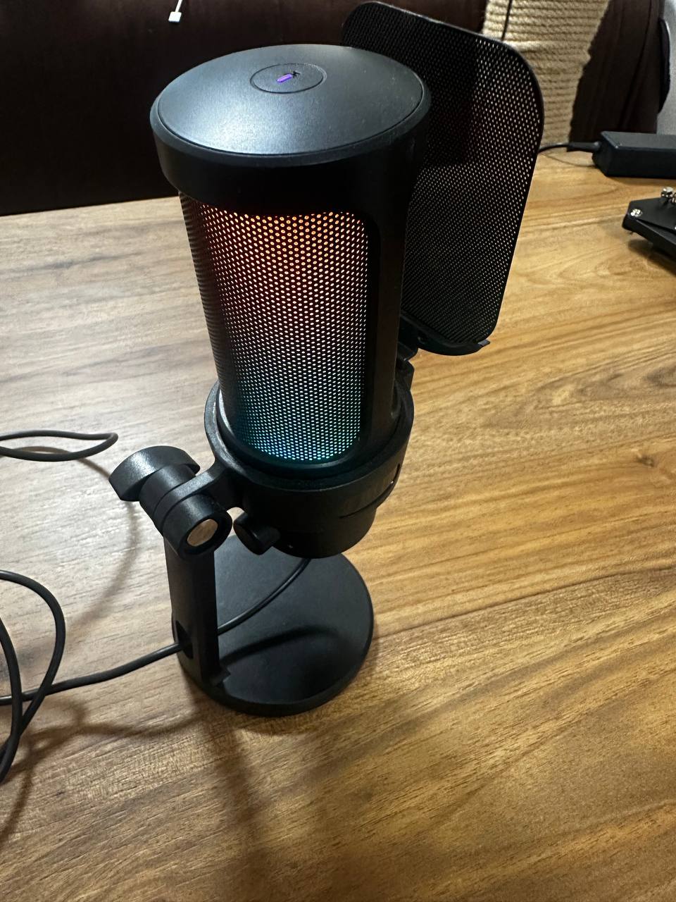 Микрофон М8 с RGB подсветкой