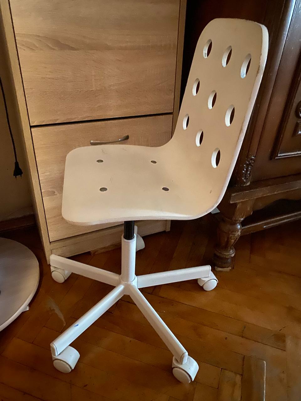 Детский письменный стул IKEA JULES на колесиках
