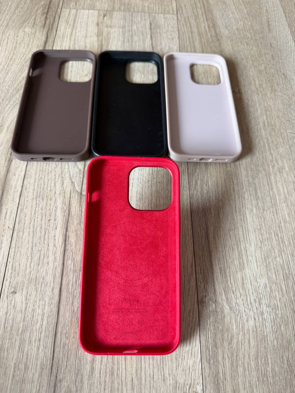 Неоригинальный чехол на iPhone 13