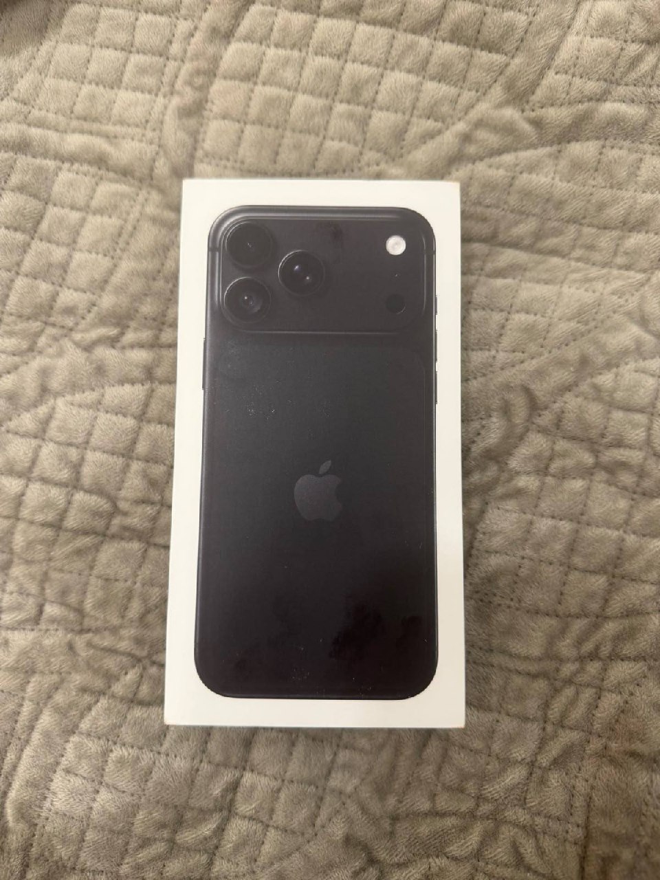 iPhone 18 Pro Max 512GB чёрный, новый