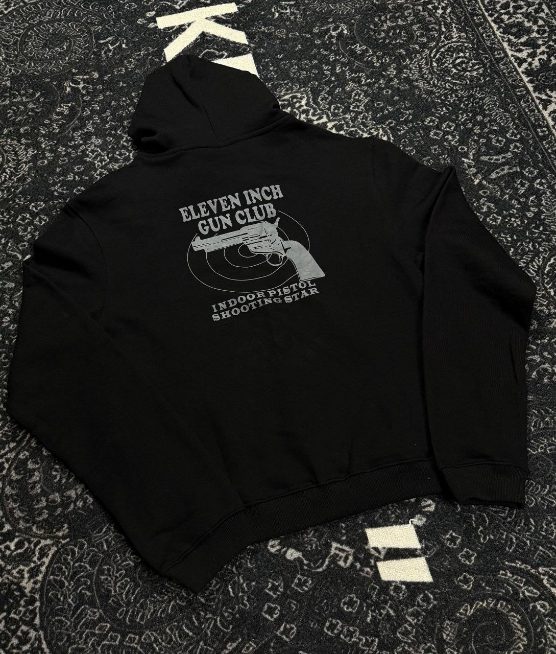 Зипхуди Vetements