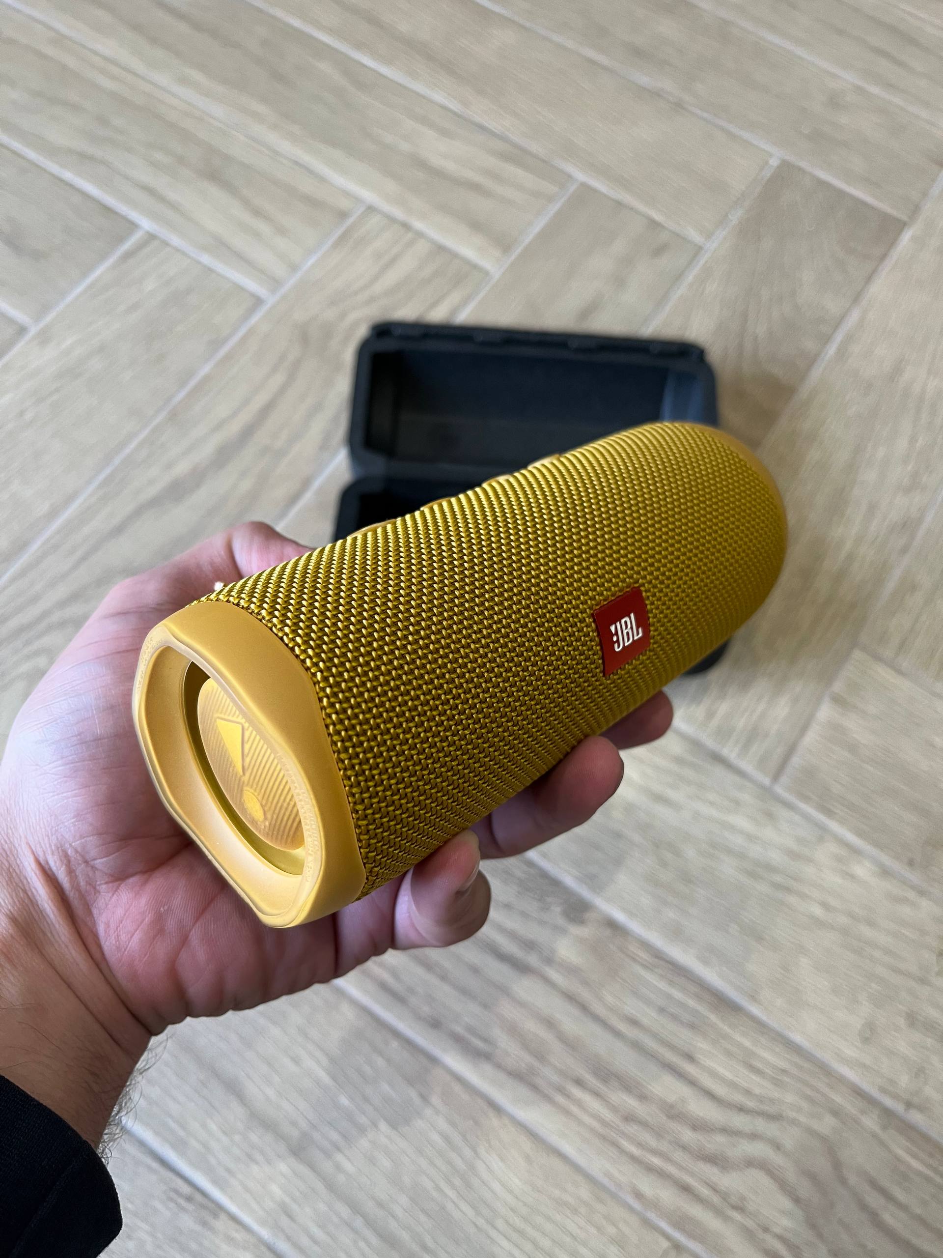Портативная колонка JBL Flip 5, горчичный