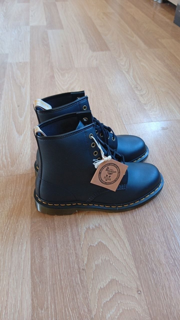Dr. Martens 1460 Vegan кроссовки/ботинки, 43 EU