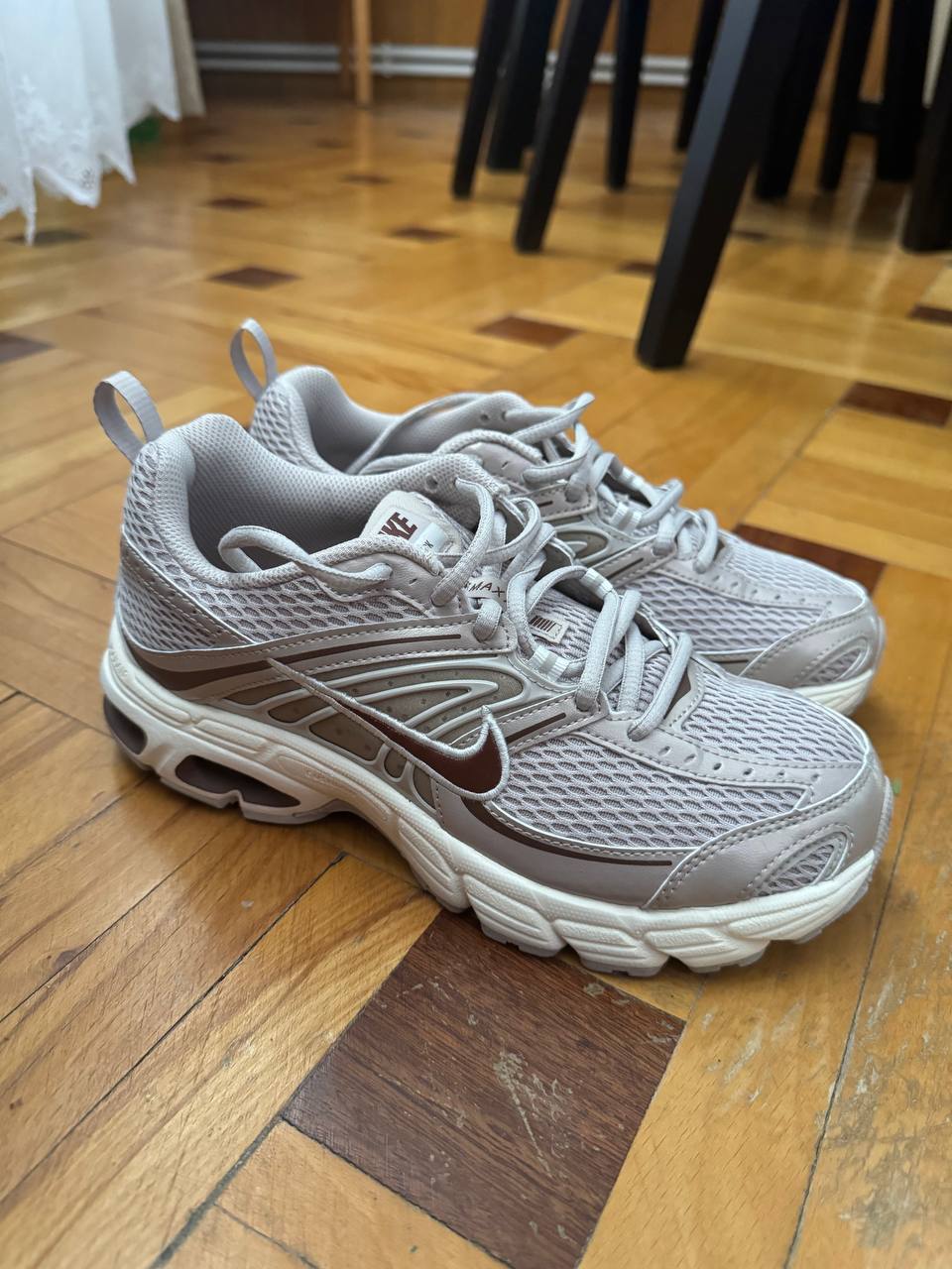 Кроссовки Nike