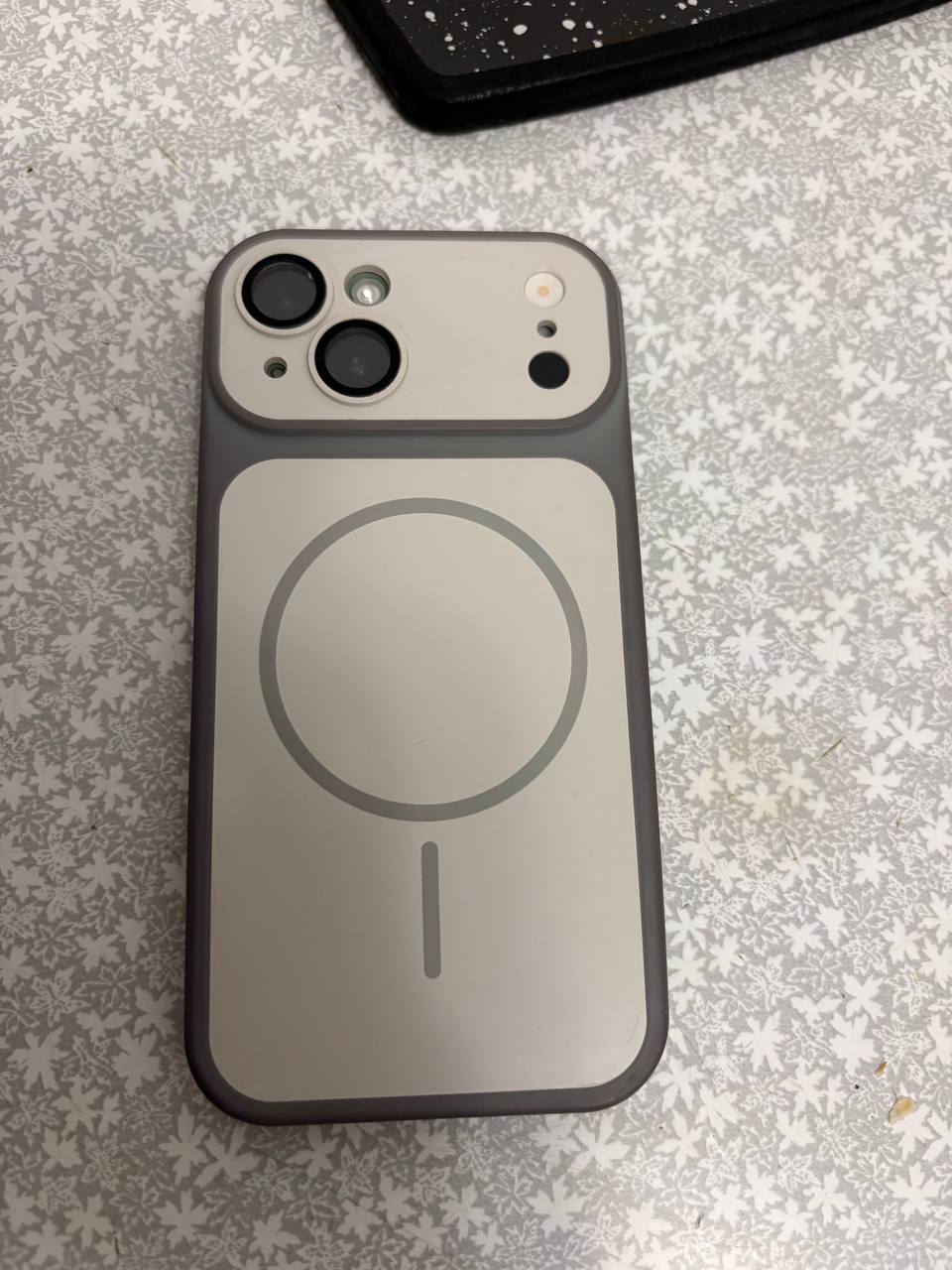 iPhone 15 128GB зеленый