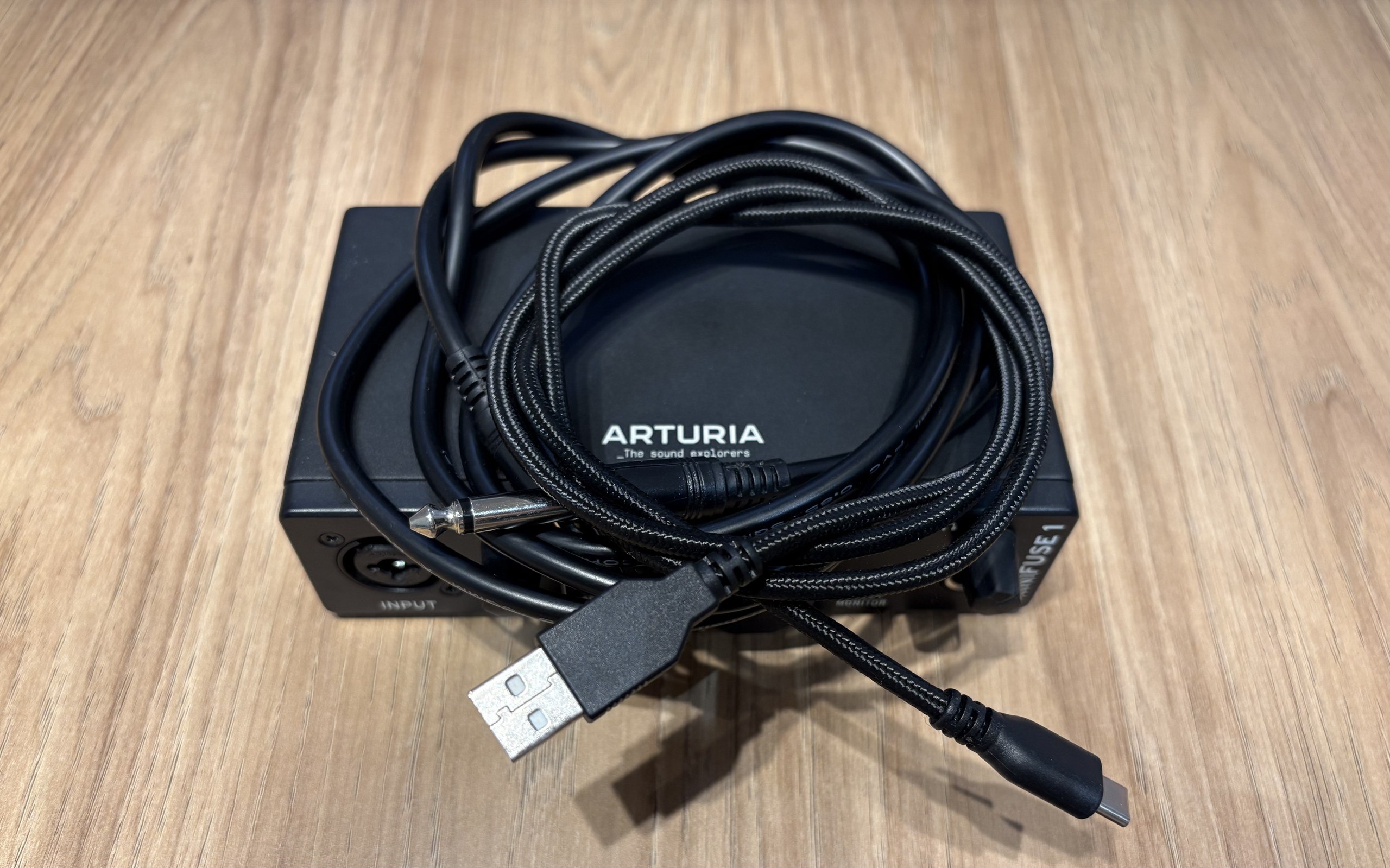 Аудиоинтерфейс Arturia MiniFuse 1