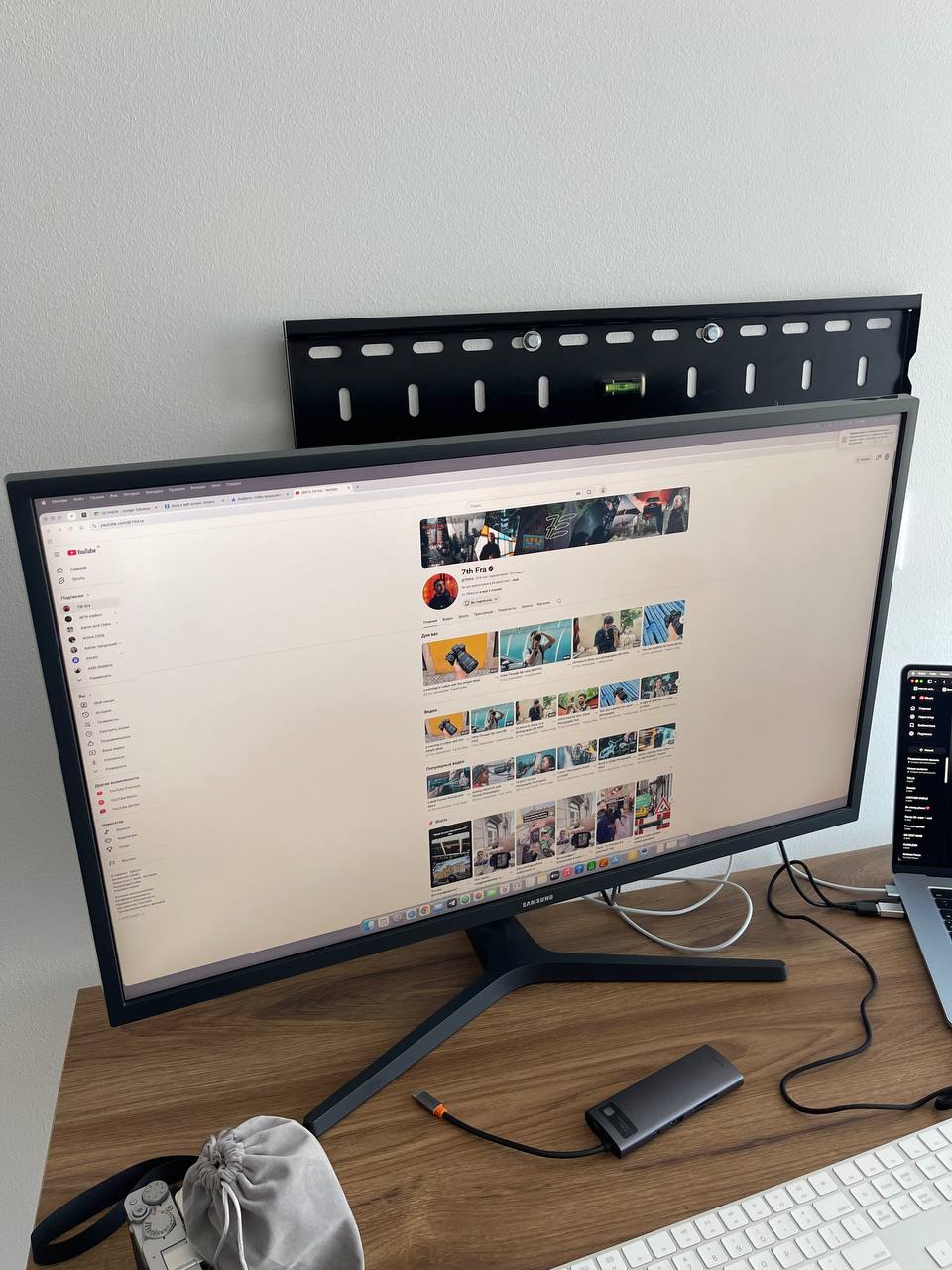 Монитор Samsung LU32J590UQ 31,5" 4K