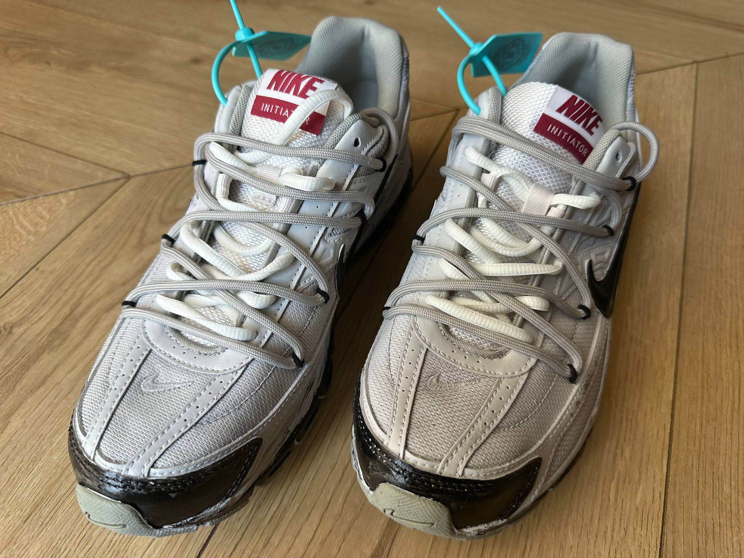 Кроссовки новые US 10.5 / EUR 44.5