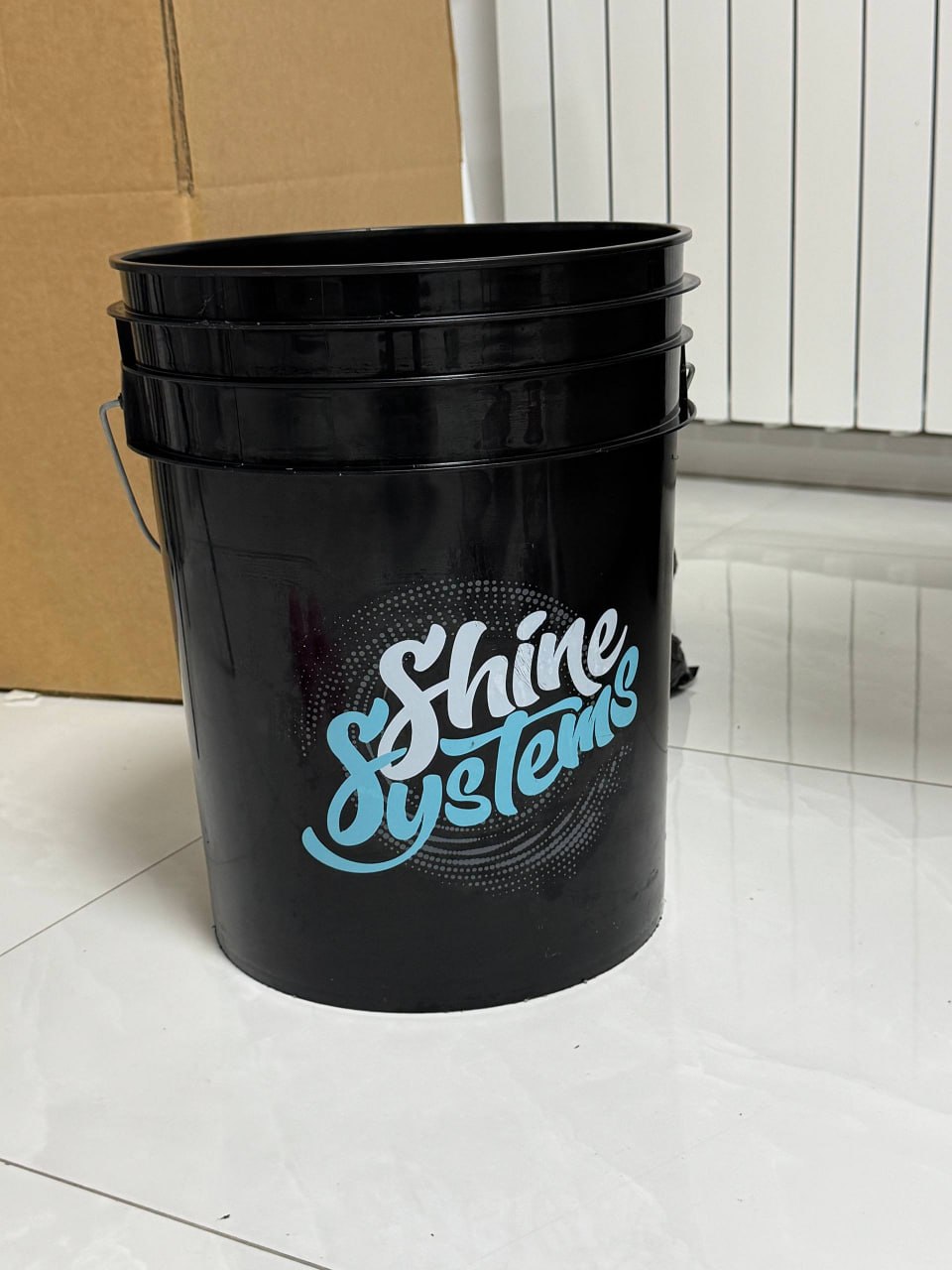 Ведро Shine Systems для мойки авто с грязеуловителем