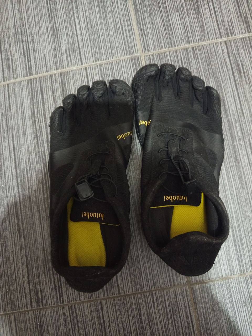 Кроссовки Vibram FiveFingers, 42 размер