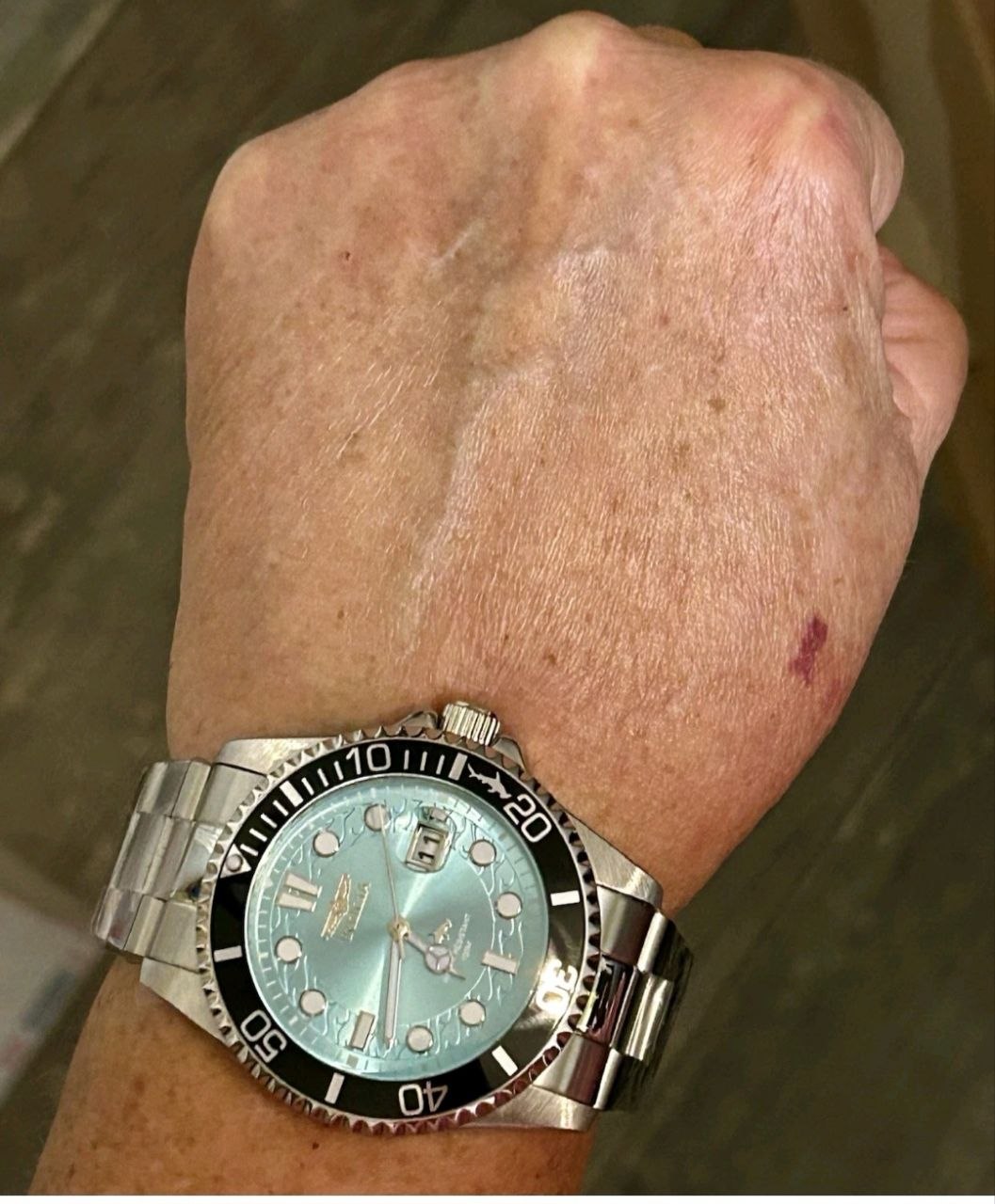 Часы Invicta Pro Diver, 43 мм, кварц, новые