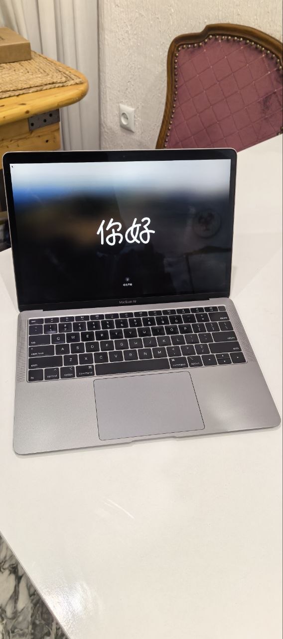 MacBook Air Retina 13″ 2018 8/128 ГБ