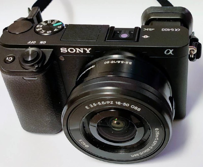 Sony Alpha 6400