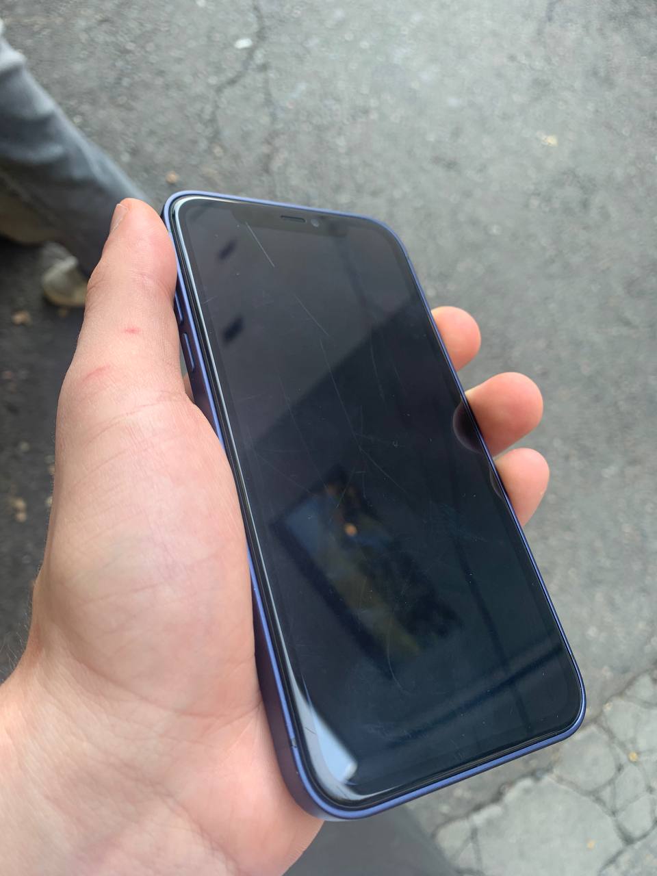 iPhone 11 64 ГБ в кастомном корпусе