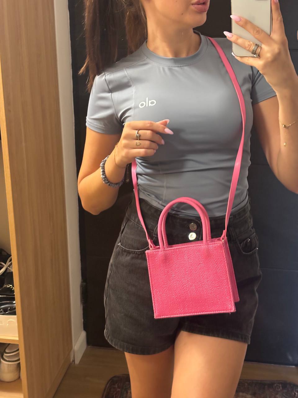 Розовая сумка H&M