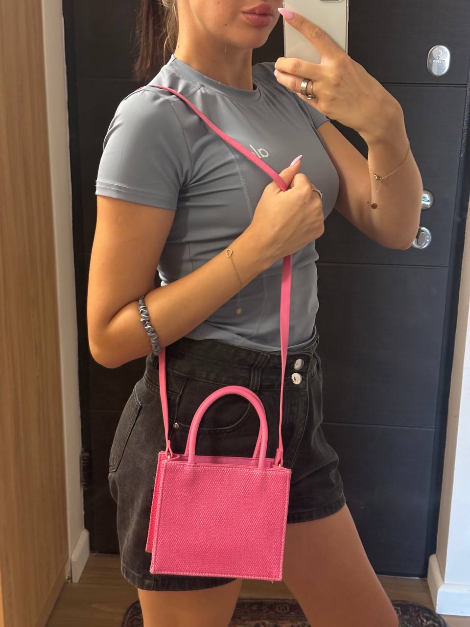 Розовая сумка H&M