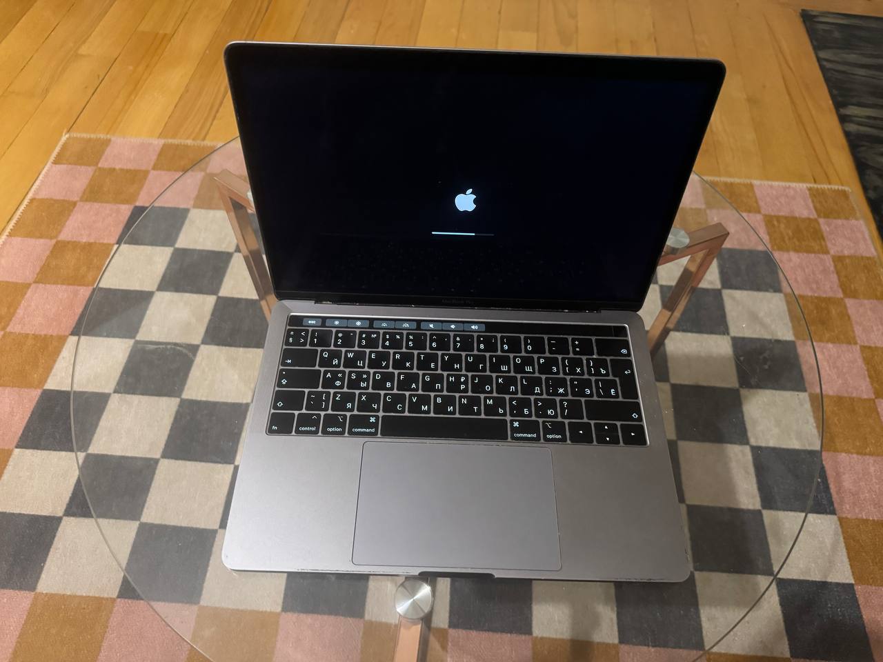 MacBook Pro 13" 2019 Touch Bar (i5, 8/128GB)