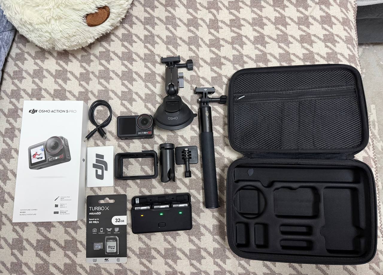 DJI Osmo Action 5 Pro Adventure Combo