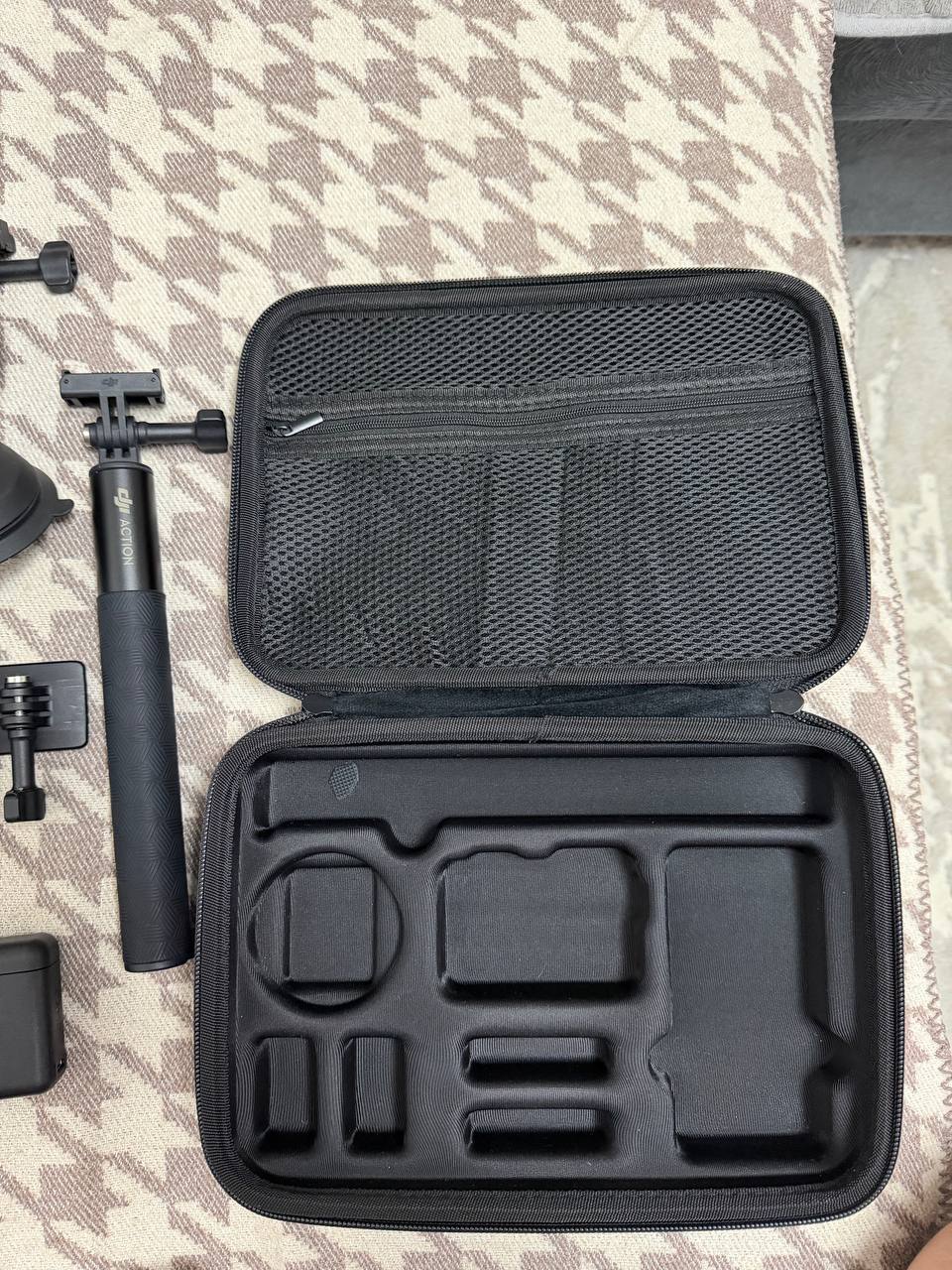 DJI Osmo Action 5 Pro Adventure Combo