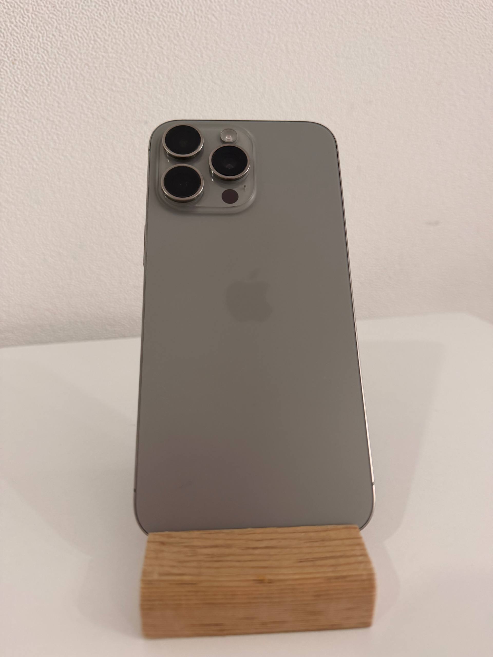 iPhone 15 Pro Max 256 GB