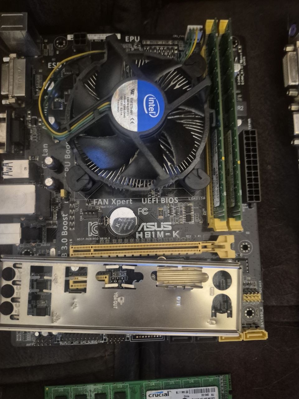 Комплект: материнская плата + процессор + кулер + 4GB DDR3