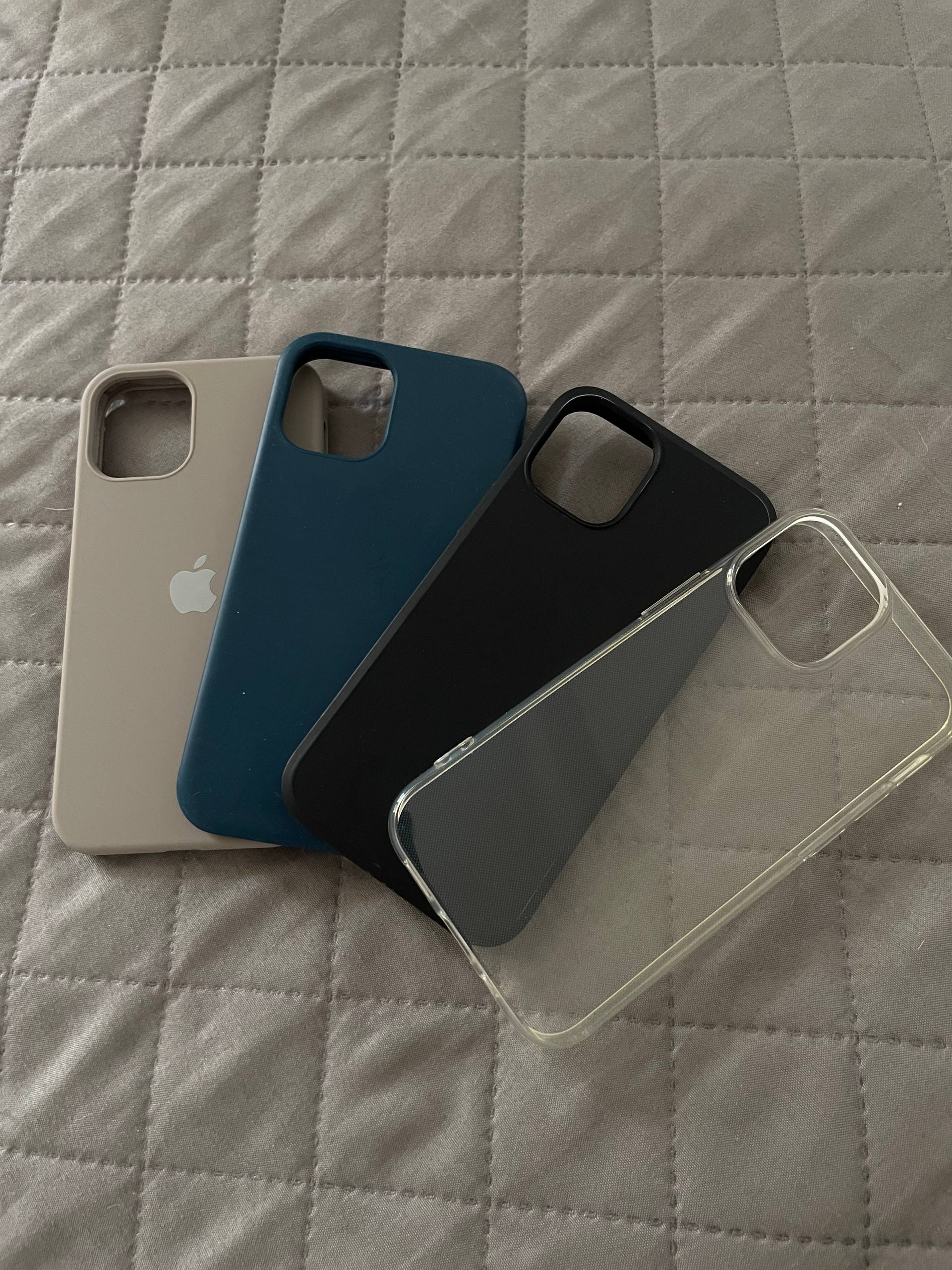Чехлы на iPhone 12 mini (набор)