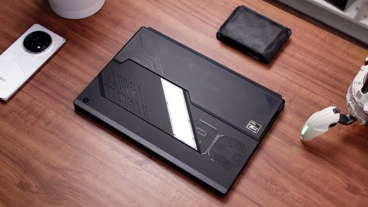 ASUS ROG Flow Z13 (Ryzen AI Max+ 395, 32GB, 1TB)