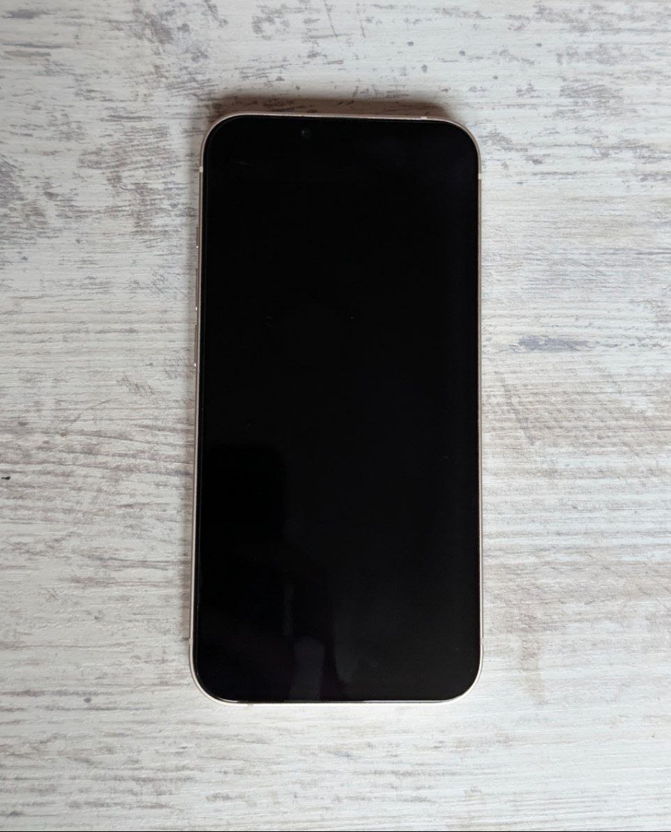 iPhone 14 128 ГБ белый (Starlight)