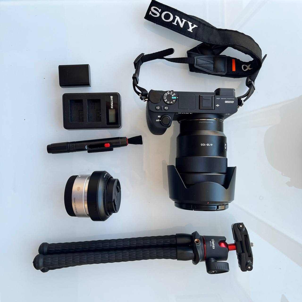 Sony a6500 + Sony E PZ 18-105mm f/4 G OSS + Sigma 19mm f/2.8 DN Art