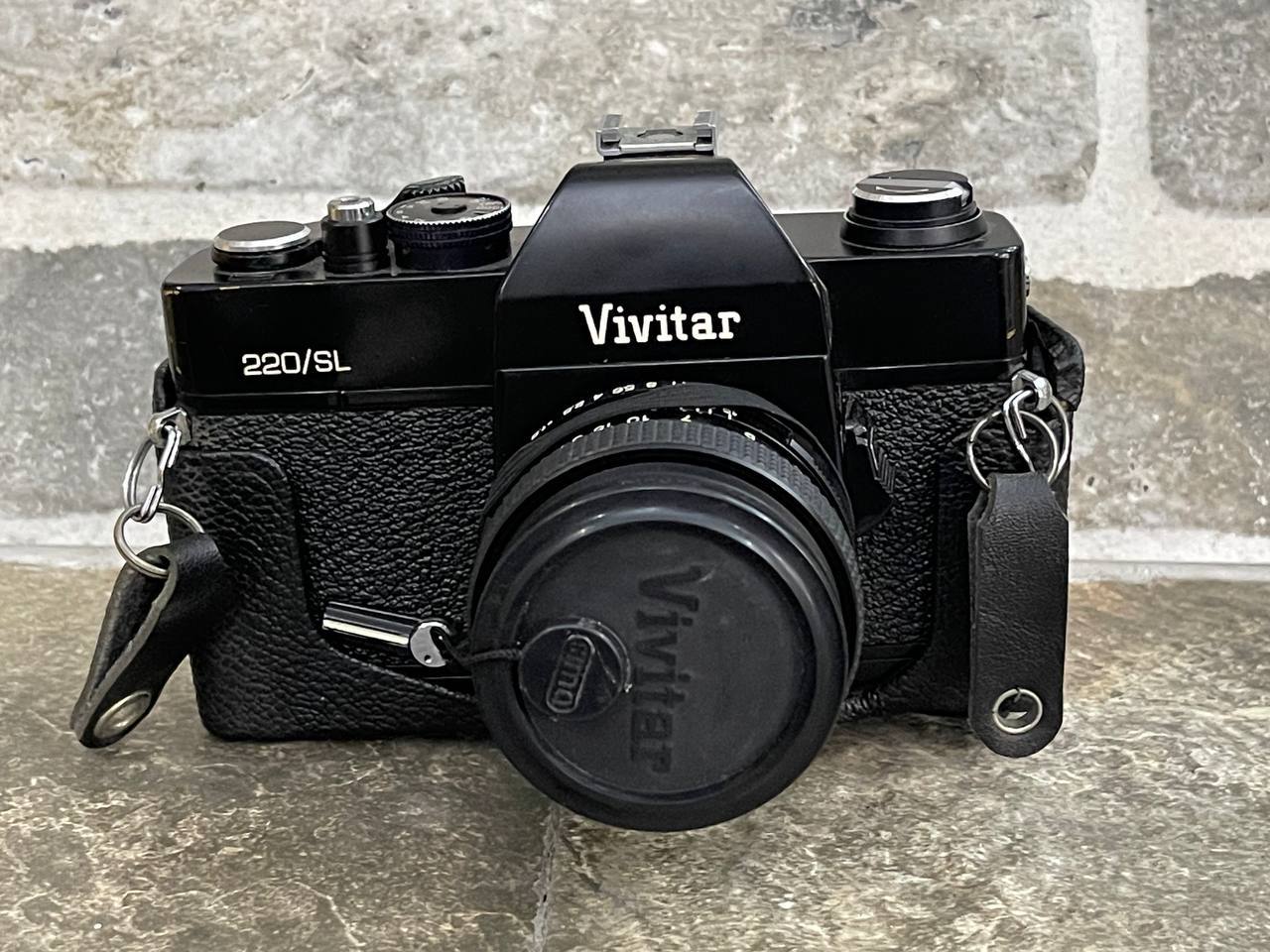 Винтажный фотоаппарат Vivitar 220/SL