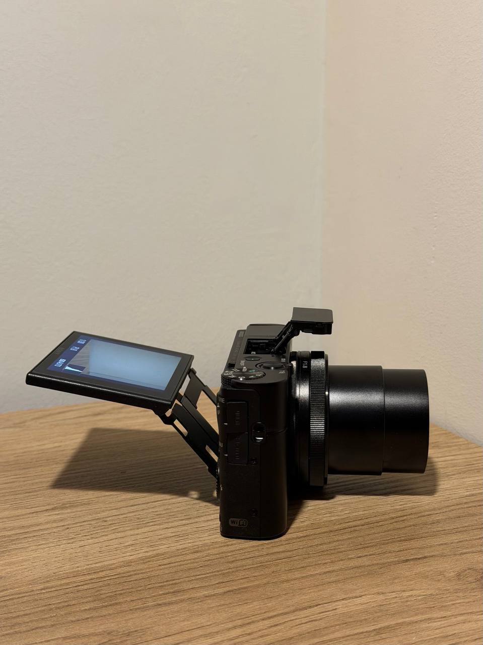 Sony RX100 III (Mark 3) компактная камера