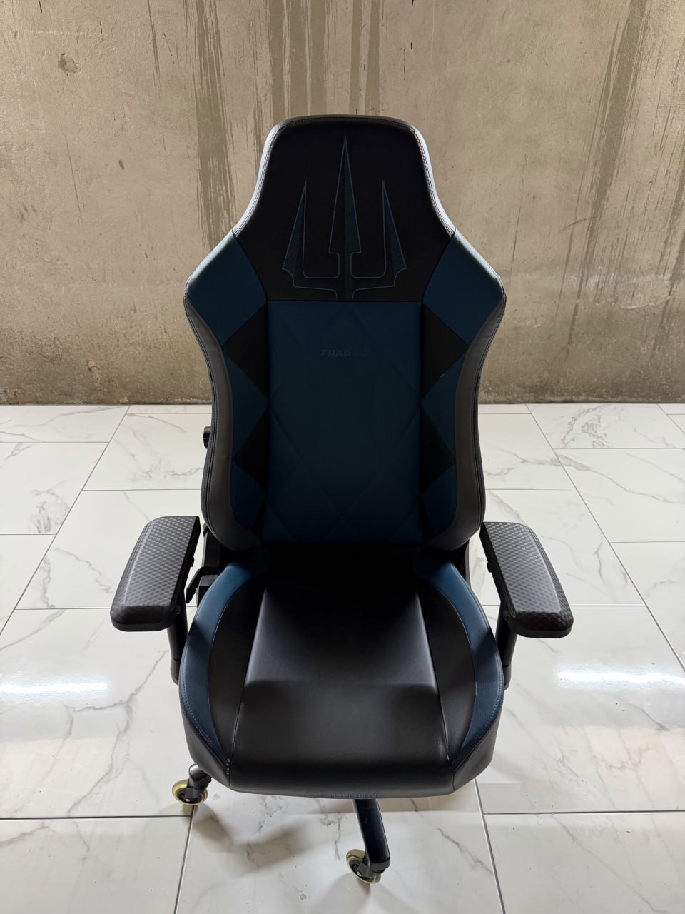 Игровое компьютерное кресло FragON 7X Series Poseidon Black/Blue
