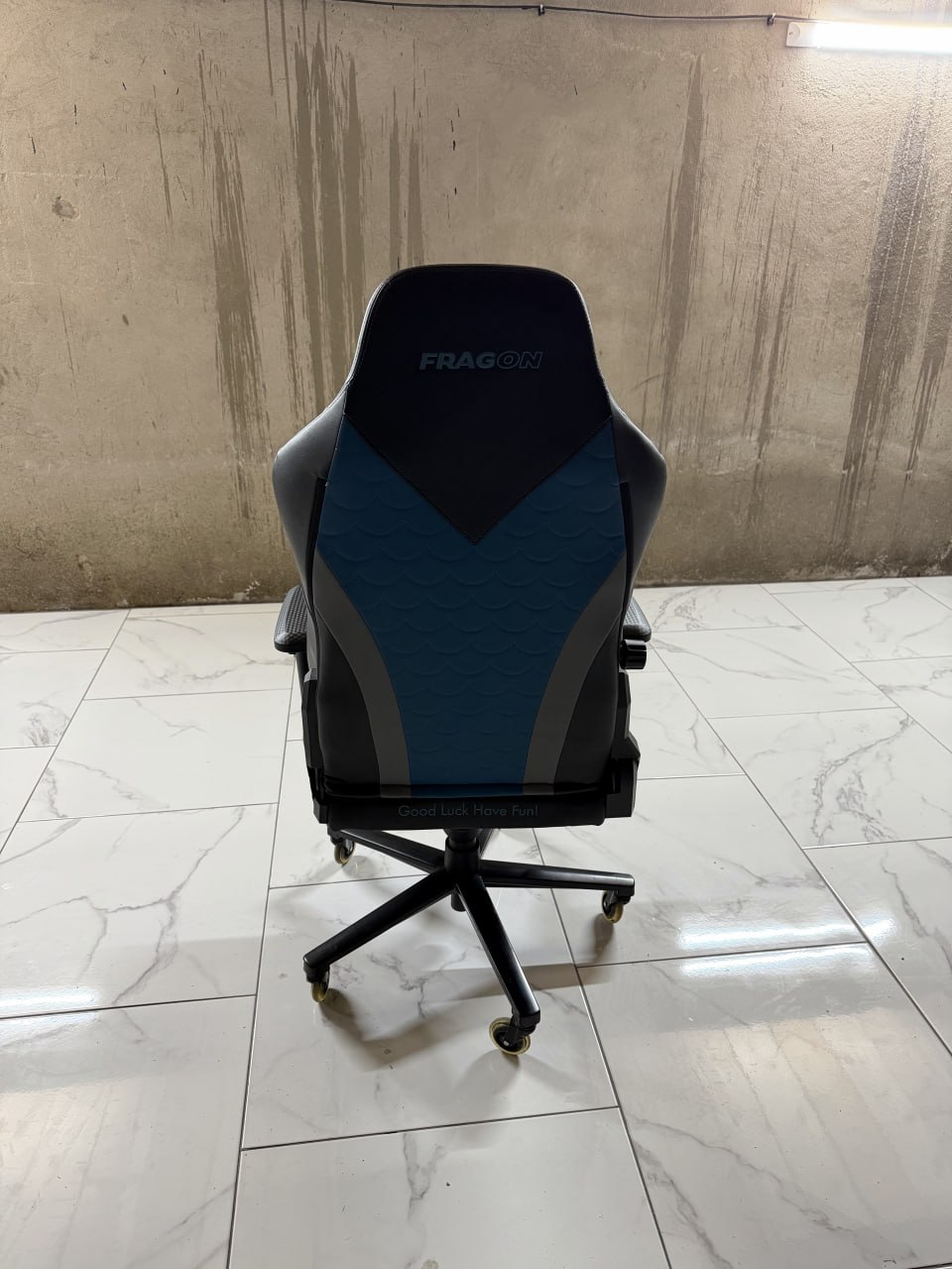 Игровое компьютерное кресло FragON 7X Series Poseidon Black/Blue