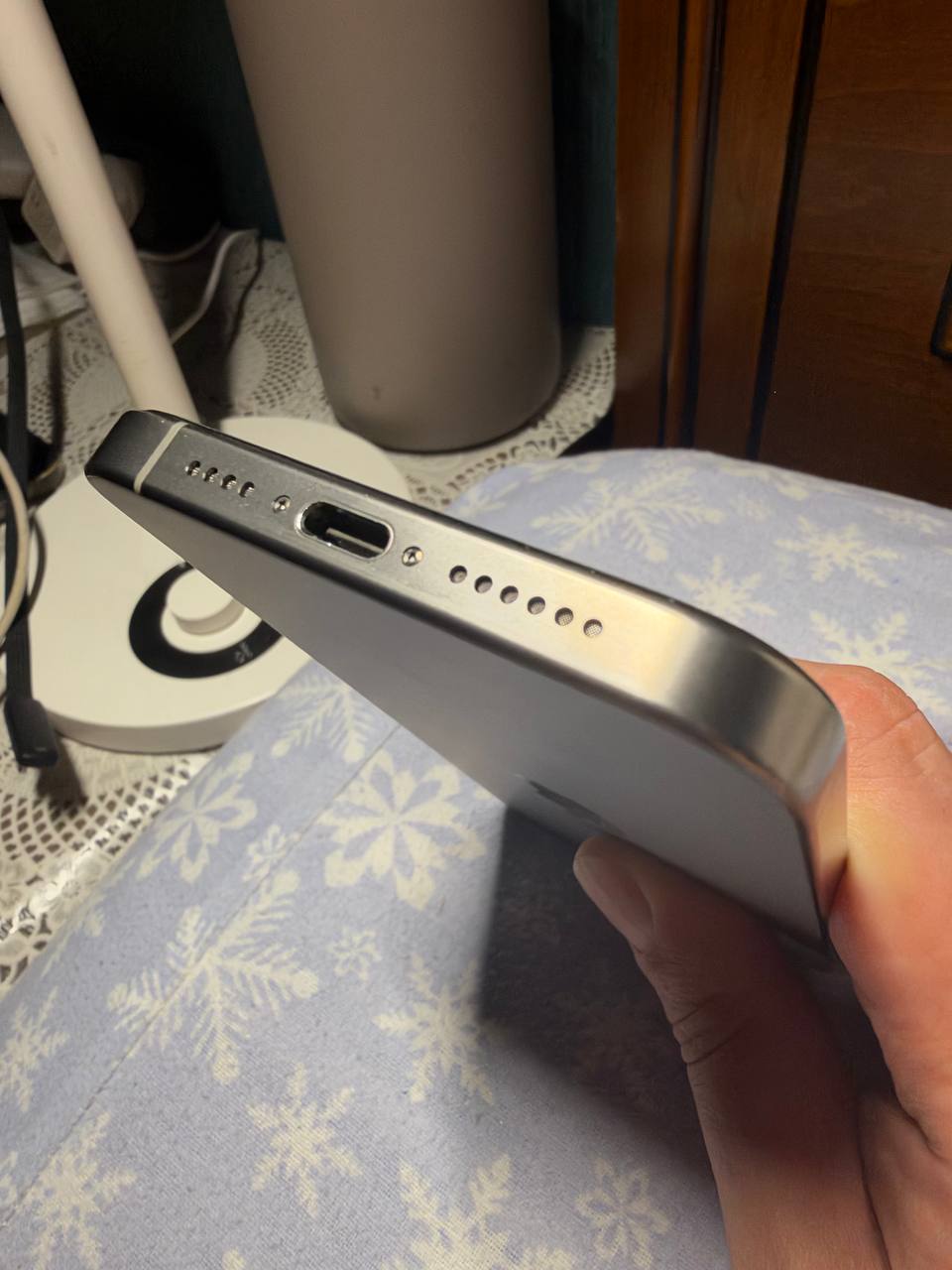 iPhone 15 Pro Max (SIM + eSIM)