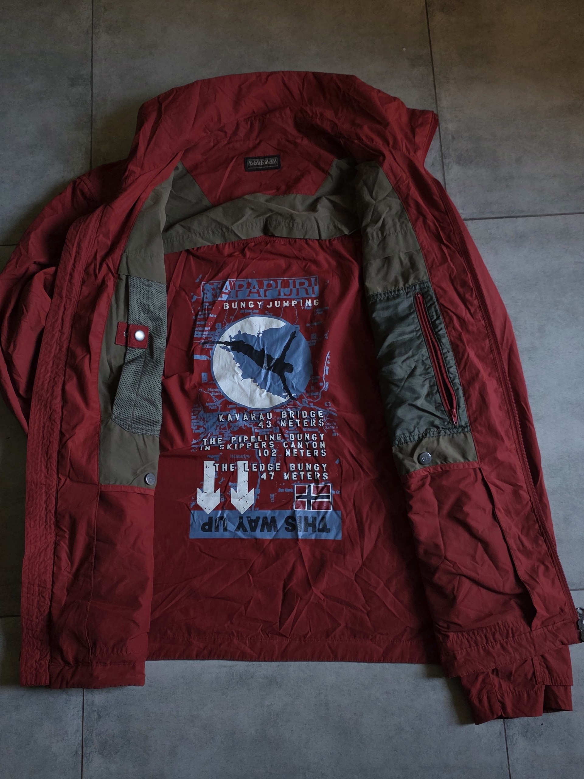 Napapijri куртка Size L/XL