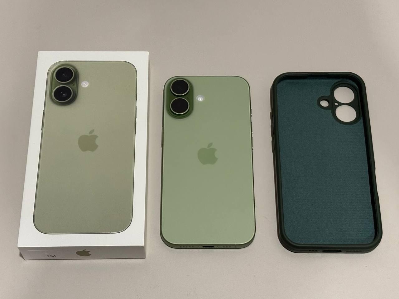 iPhone 17 256GB SAGE nano SIM + eSIM