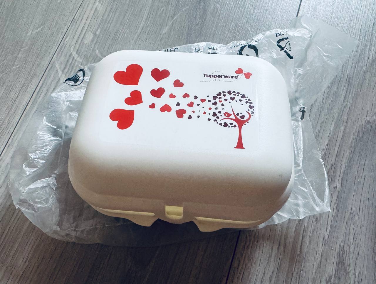Ланч бокс Tupperware 13x10x6 см новый