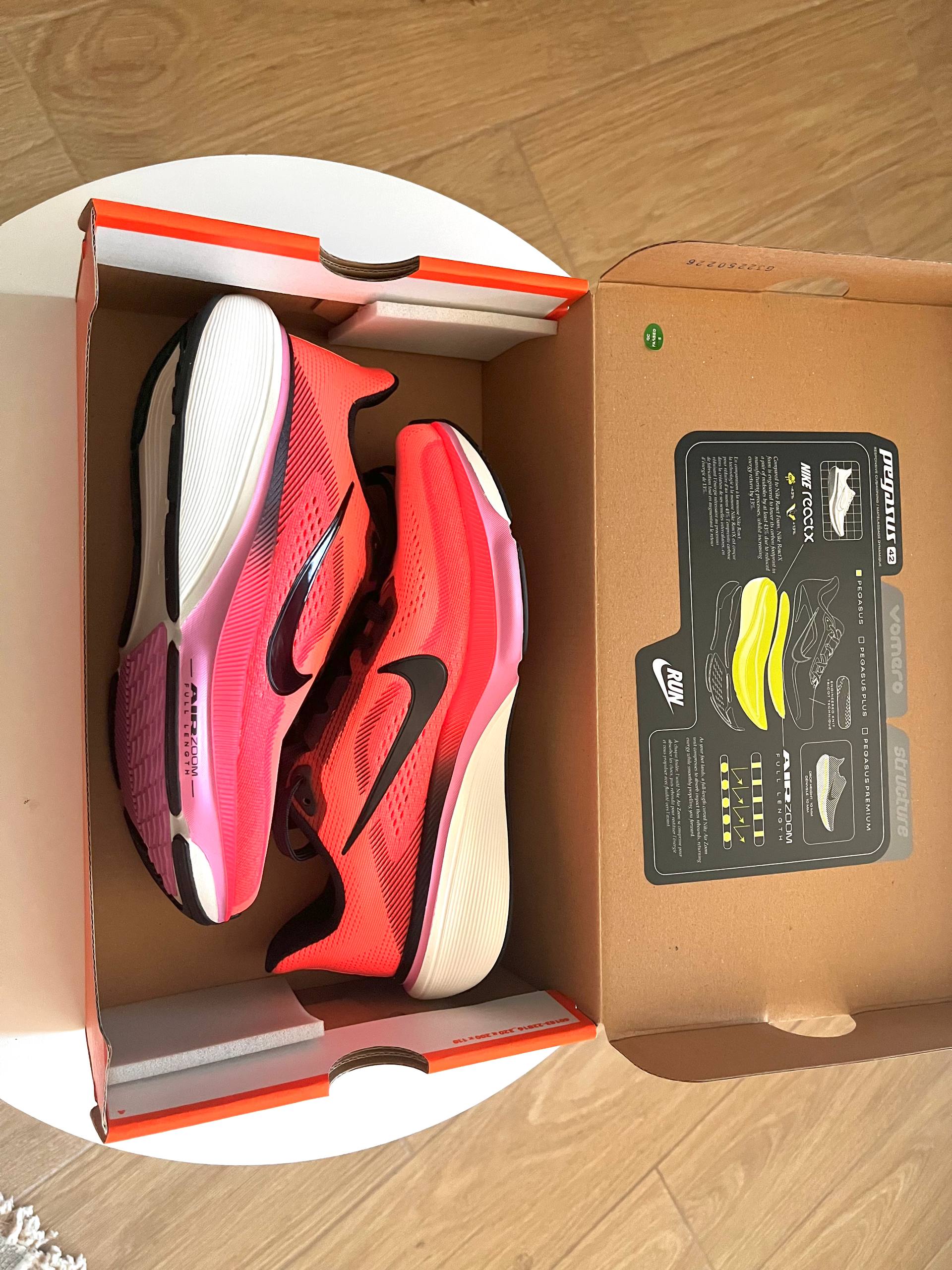 Nike Air Zoom Pegasus 42 женские кроссовки