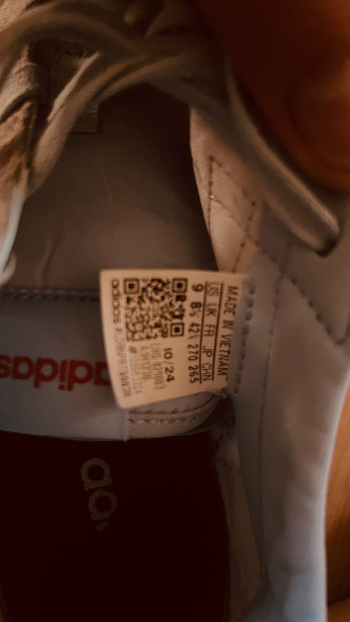 Кроссовки Adidas, размер 42/5, 270 мм по стельке