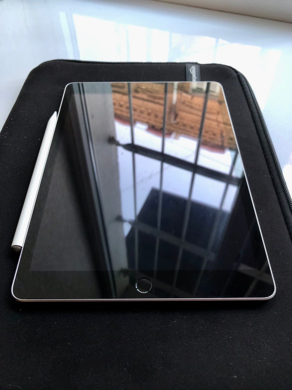 Apple iPad 9-го поколения 64GB Wi-Fi