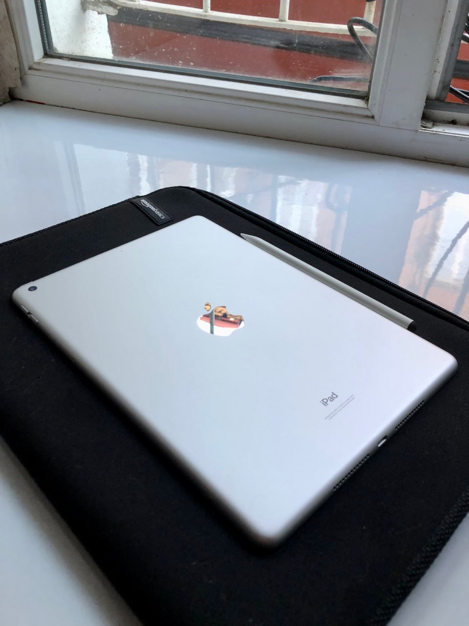Apple iPad 9-го поколения 64GB Wi-Fi