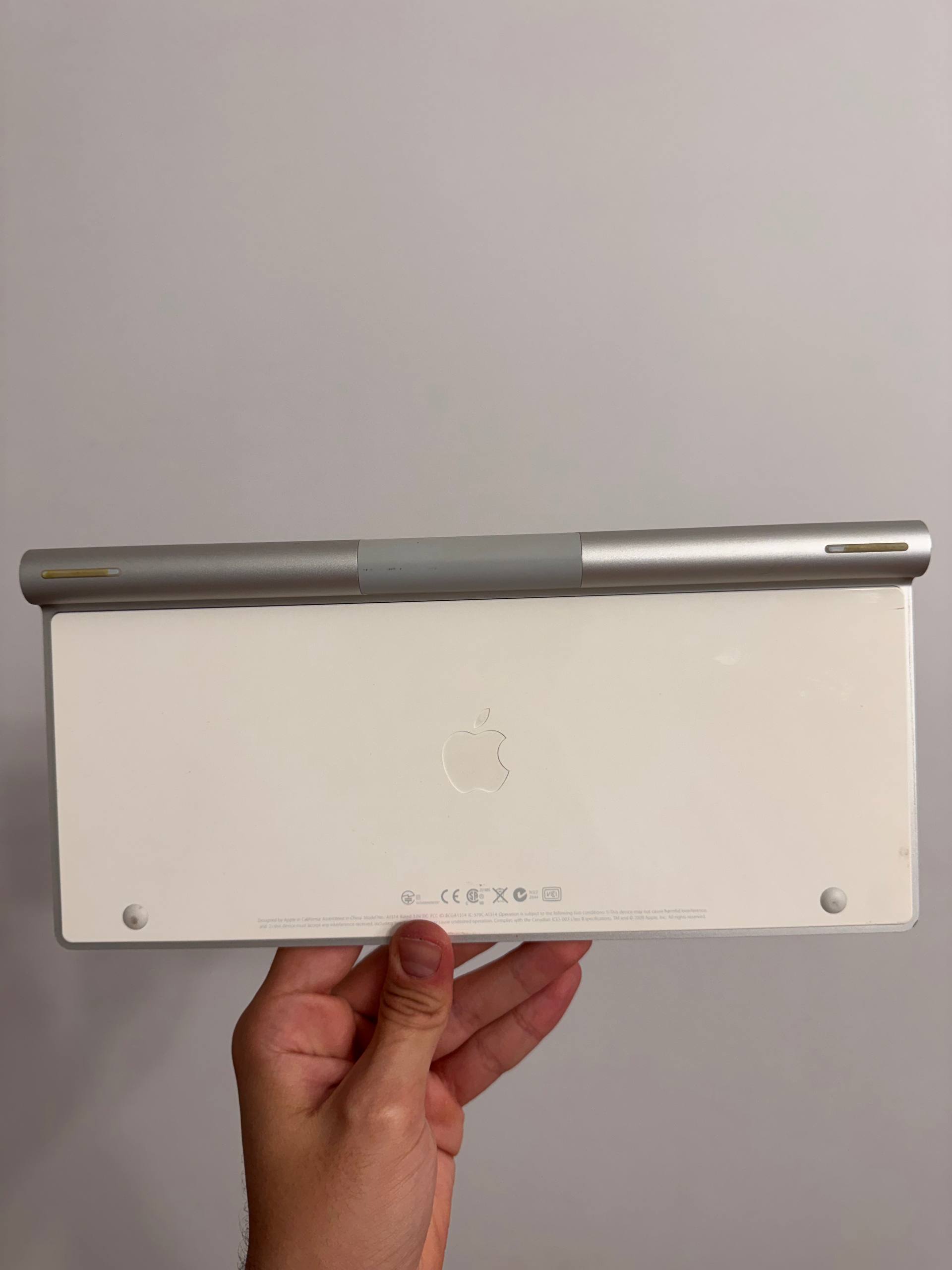 Apple Wireless Keyboard A1314