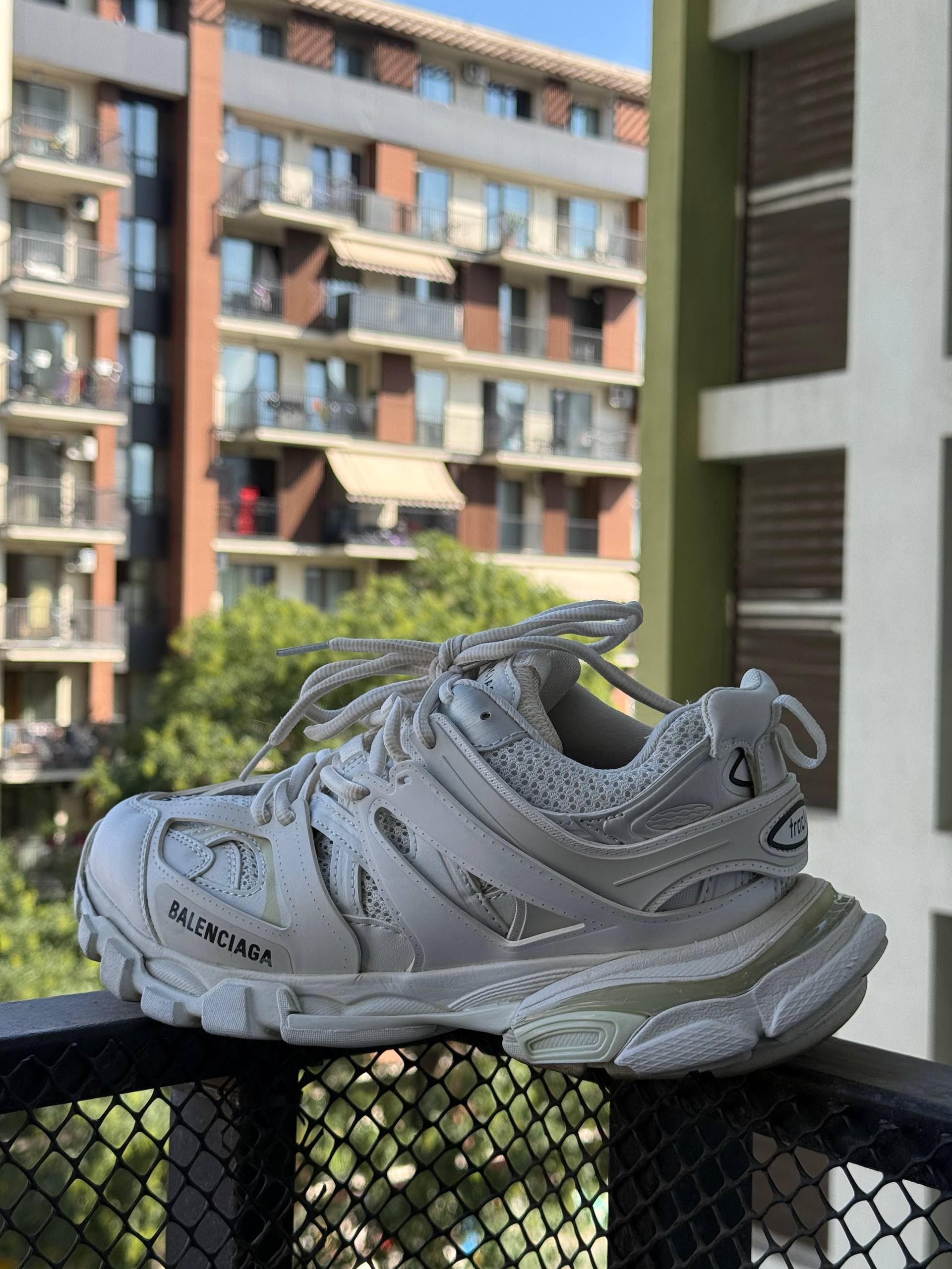 Кроссовки Balenciaga Track Charms Lace Up Shoes, 39 размер