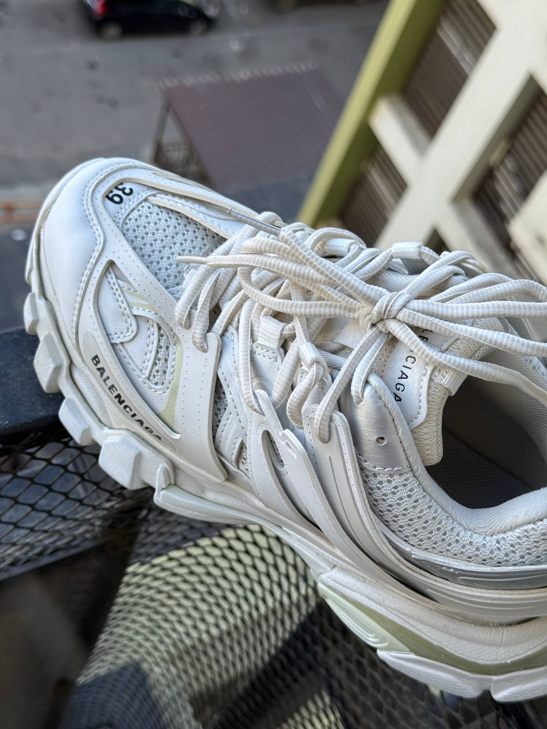 Кроссовки Balenciaga Track Charms Lace Up Shoes, 39 размер