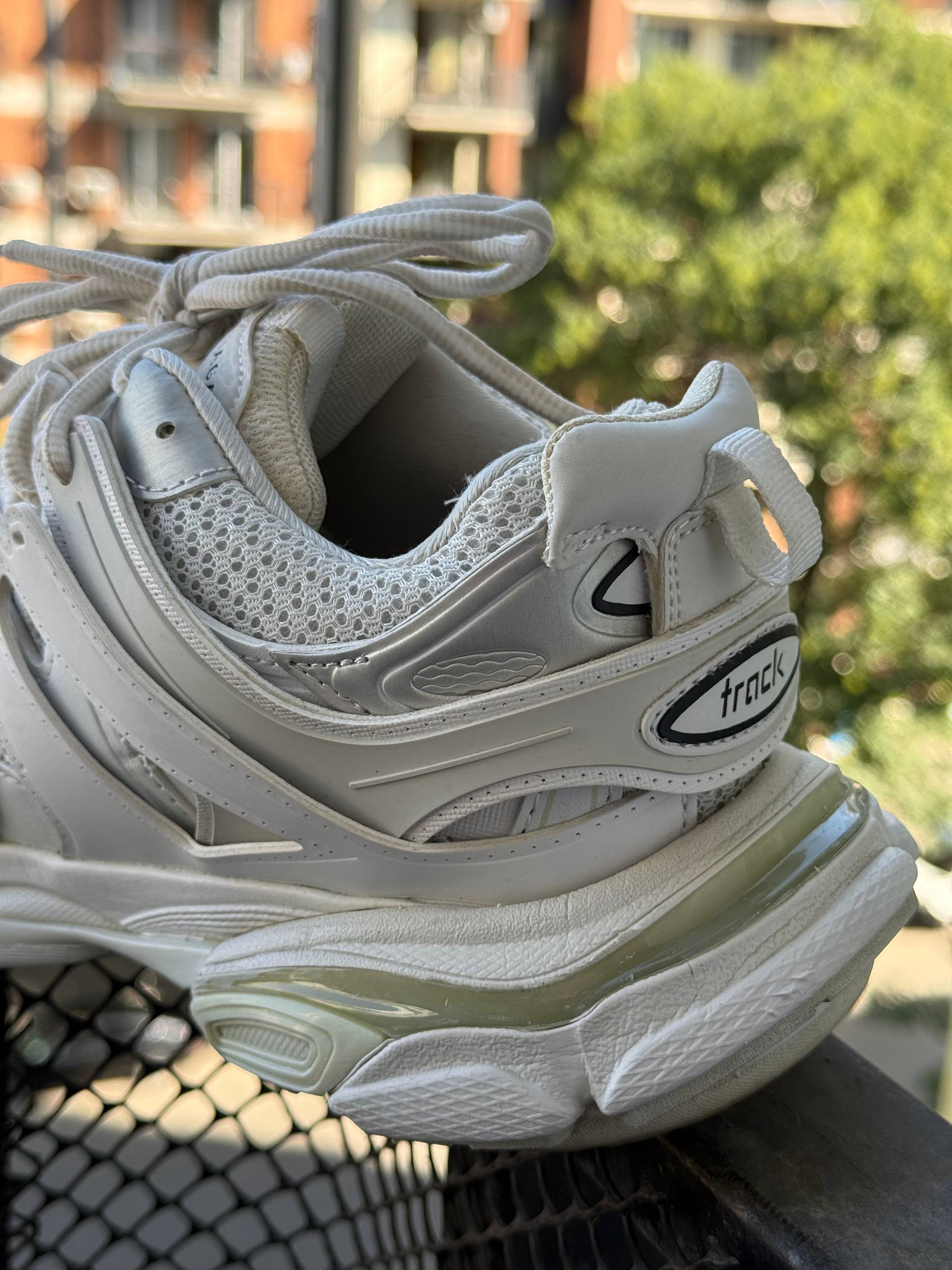 Кроссовки Balenciaga Track Charms Lace Up Shoes, 39 размер