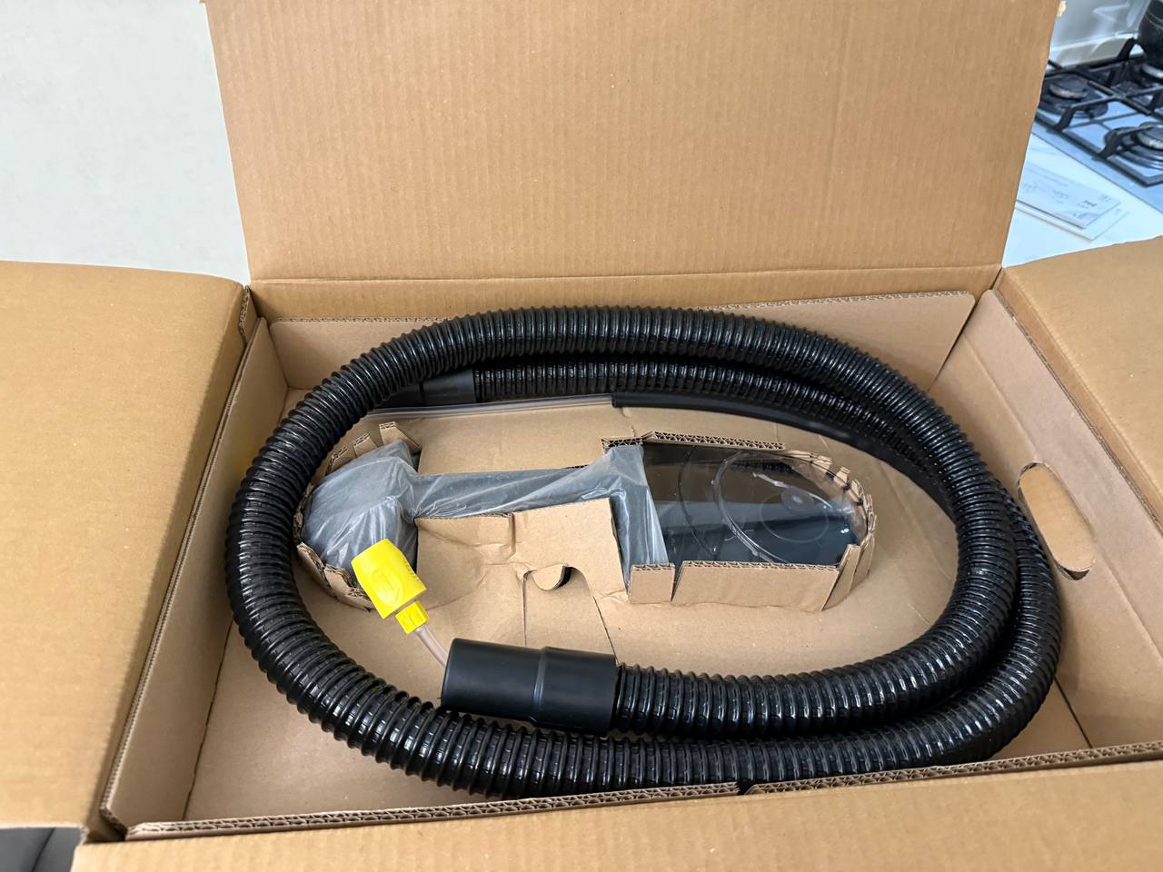 Karcher Puzzi 8/1 моющий пылесос для химчистки авто