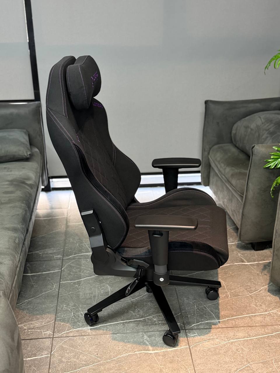 Игровое кресло Lorgar Gaming Chair CHAI41