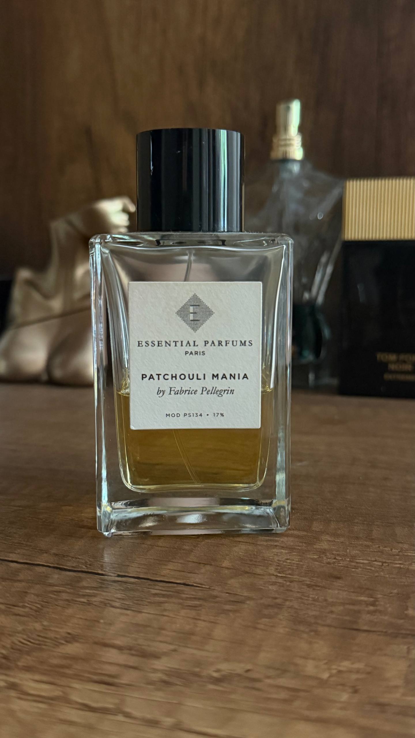 Парфюм Essential Parfums Patchouli Mania 40-50 мл